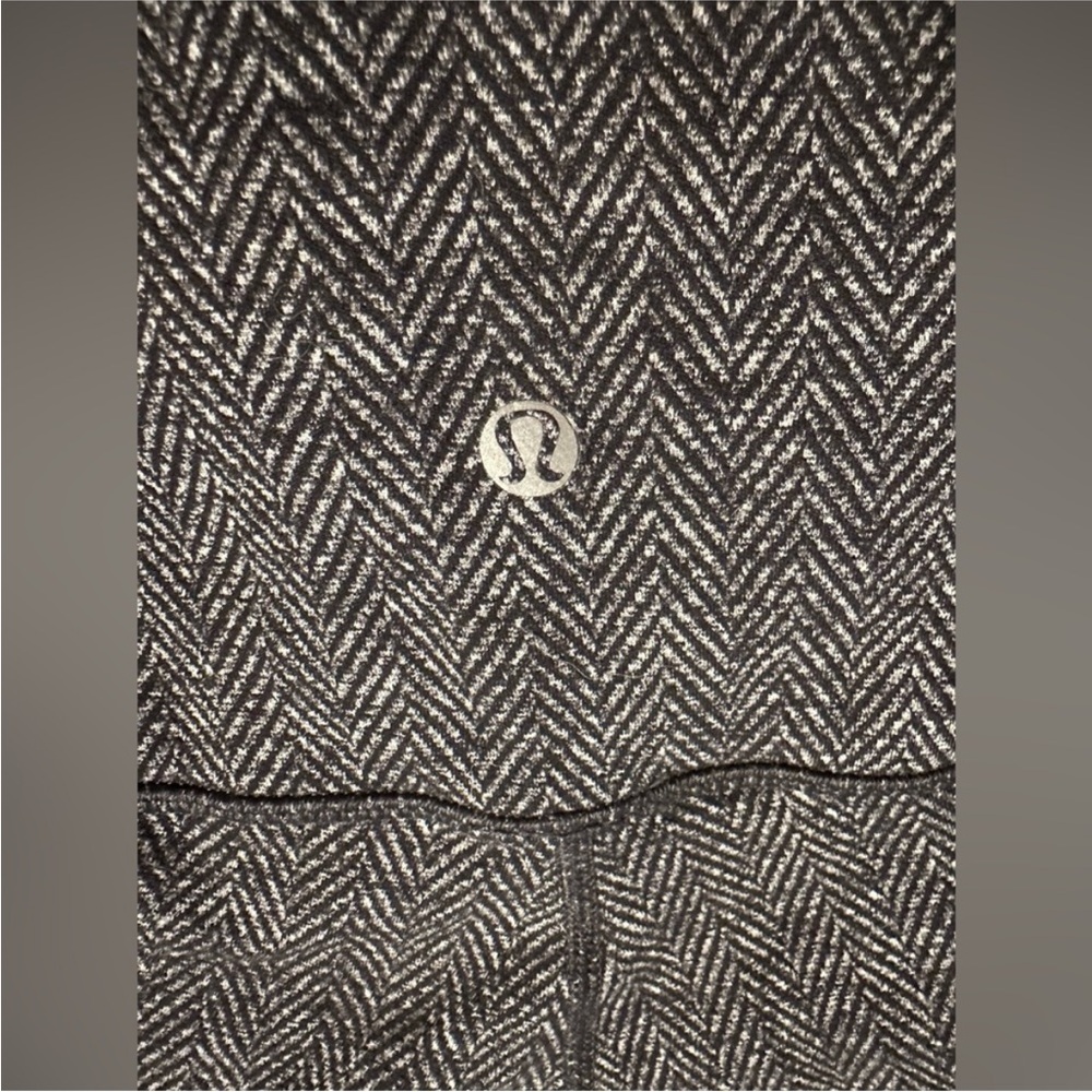 LULULEMON heather herringbone leggings size 4 - Picture 5 of 6